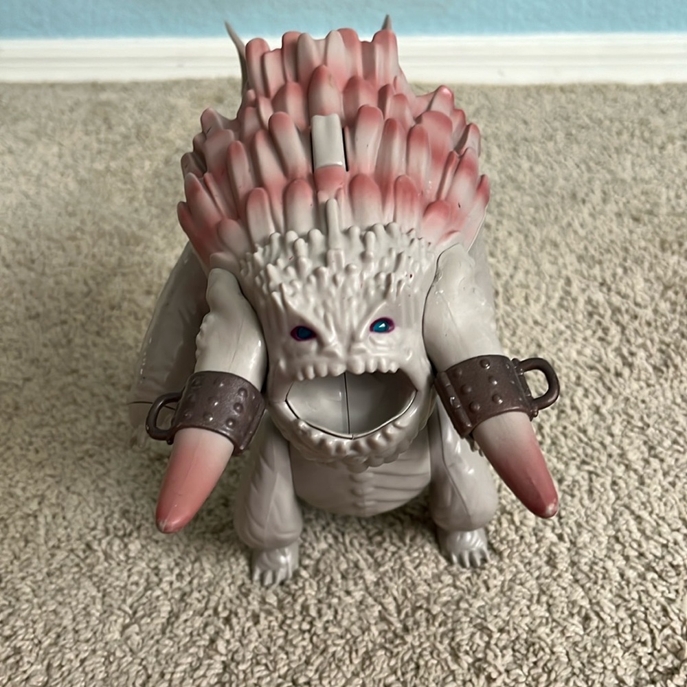 Bewilderbeast toy